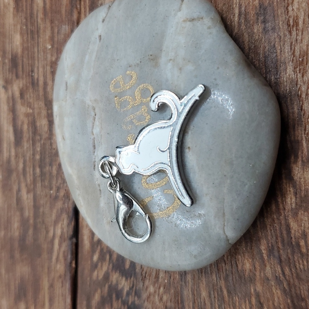 Kitty cat charm pendant‎